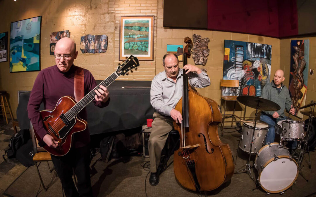 Bob Sneider Trio :: Sunday, Mar. 22